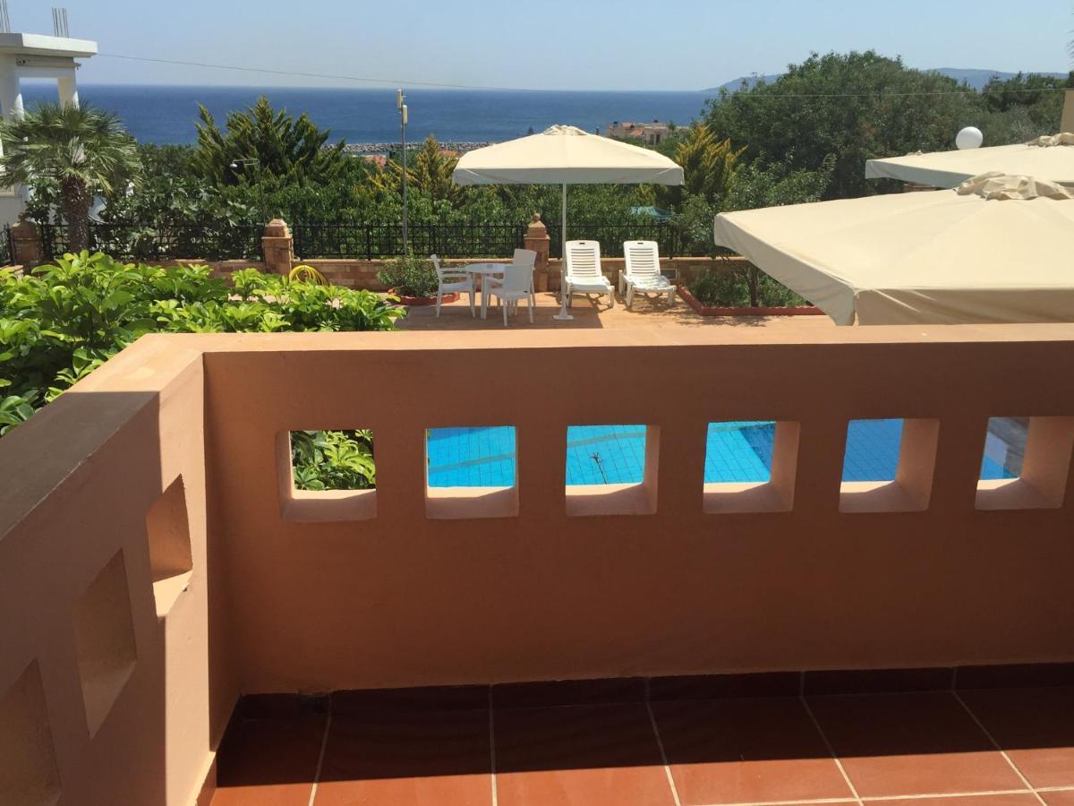 Toulipa Rooms Agia Ermioni Luaran gambar