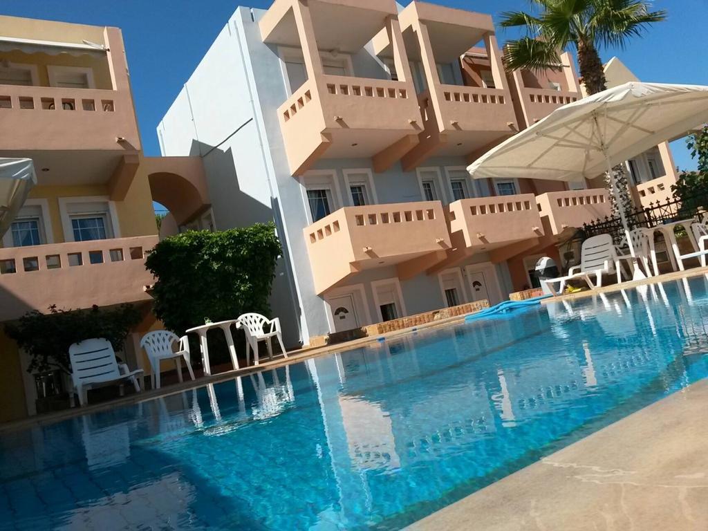 Toulipa Rooms Agia Ermioni Luaran gambar
