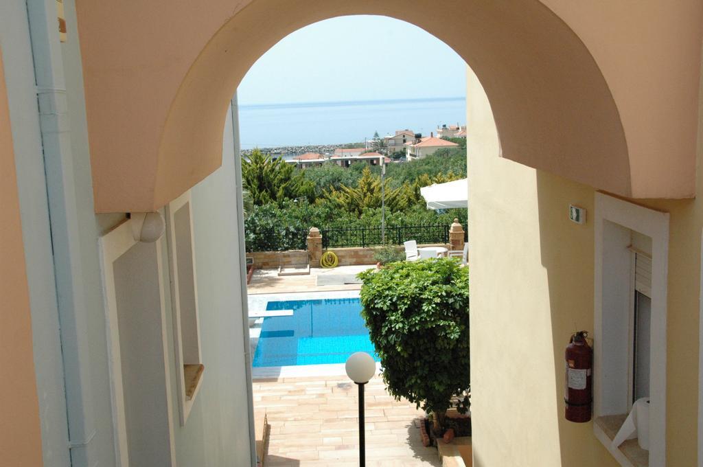 Toulipa Rooms Agia Ermioni Luaran gambar